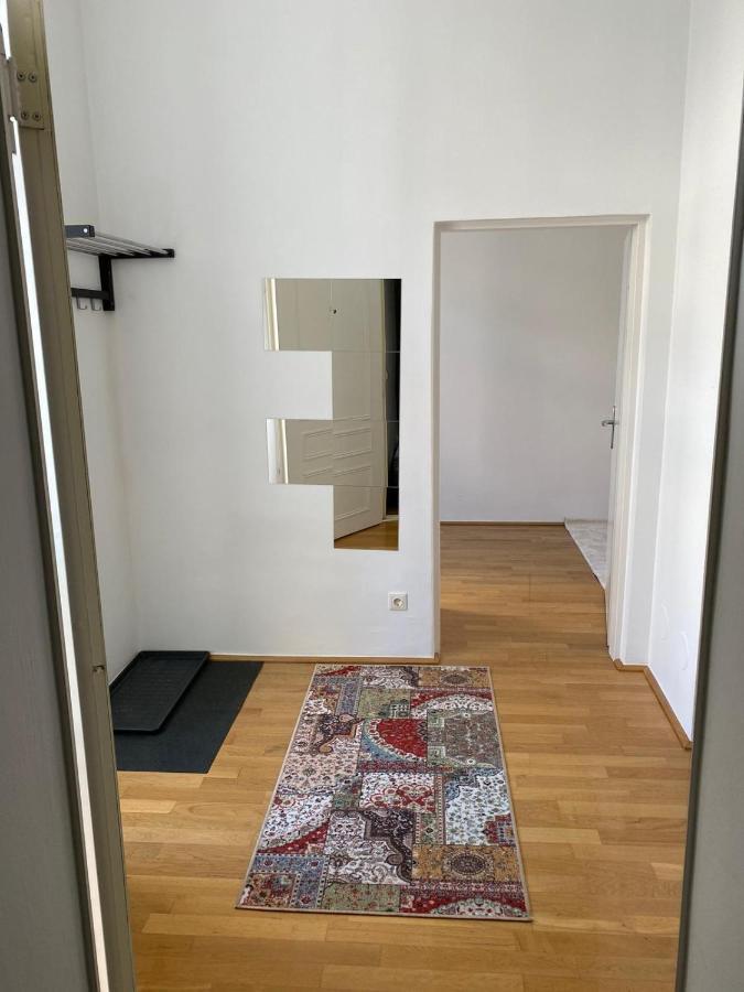 Central Two Bedroom Apartment Bécs Kültér fotó