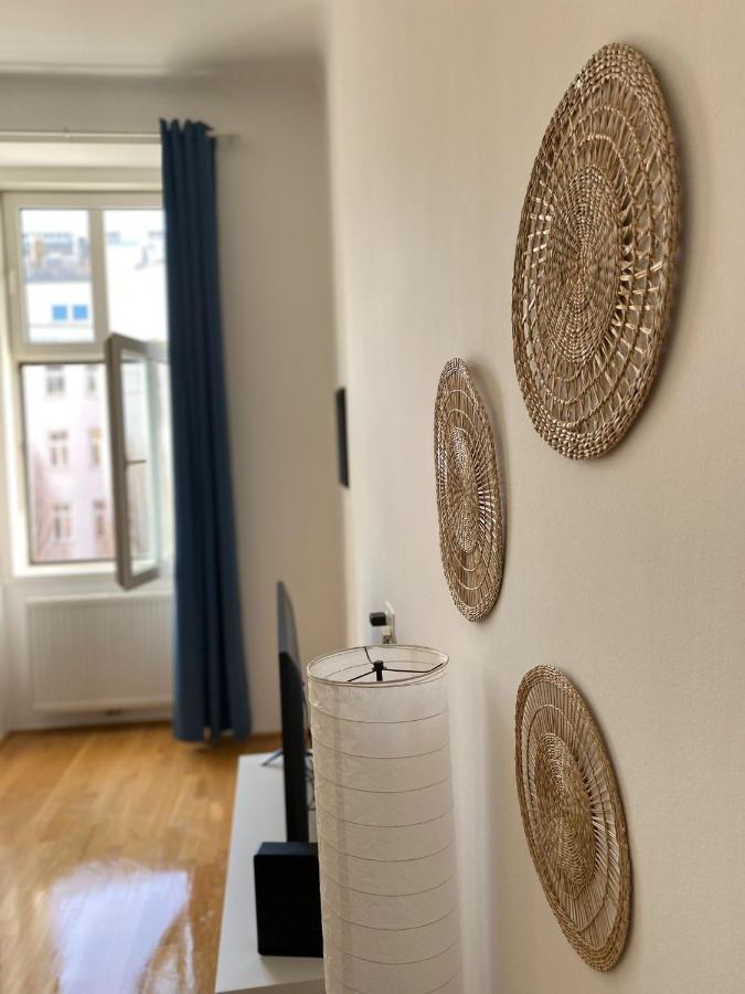 Central Two Bedroom Apartment Bécs Kültér fotó