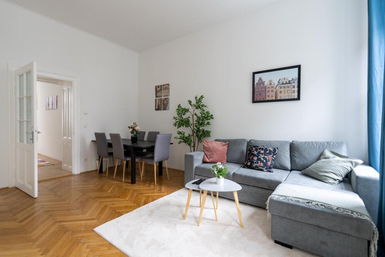 Central Two Bedroom Apartment Bécs Kültér fotó