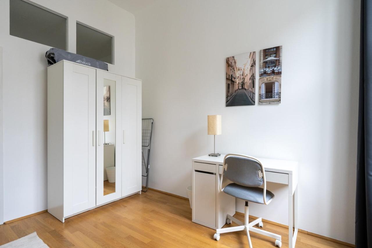 Central Two Bedroom Apartment Bécs Kültér fotó