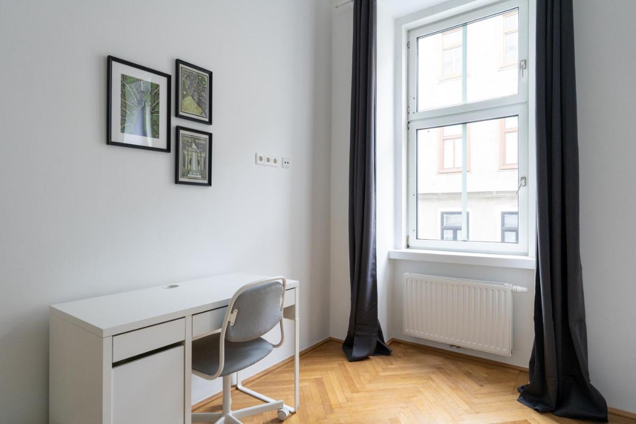 Central Two Bedroom Apartment Bécs Kültér fotó